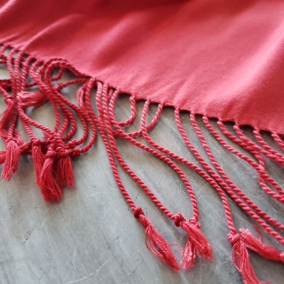 New wool wrap/scarf. - Picture 6 of 7